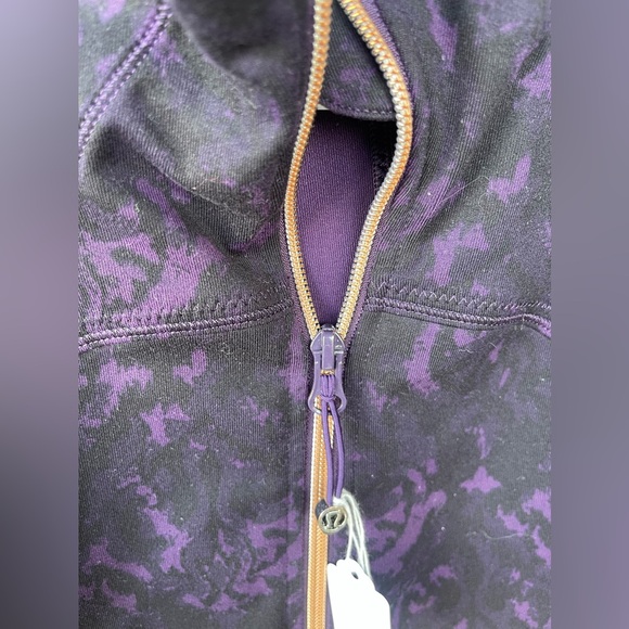 Lululemon Forme Define Jacket - Picture 2 of 5